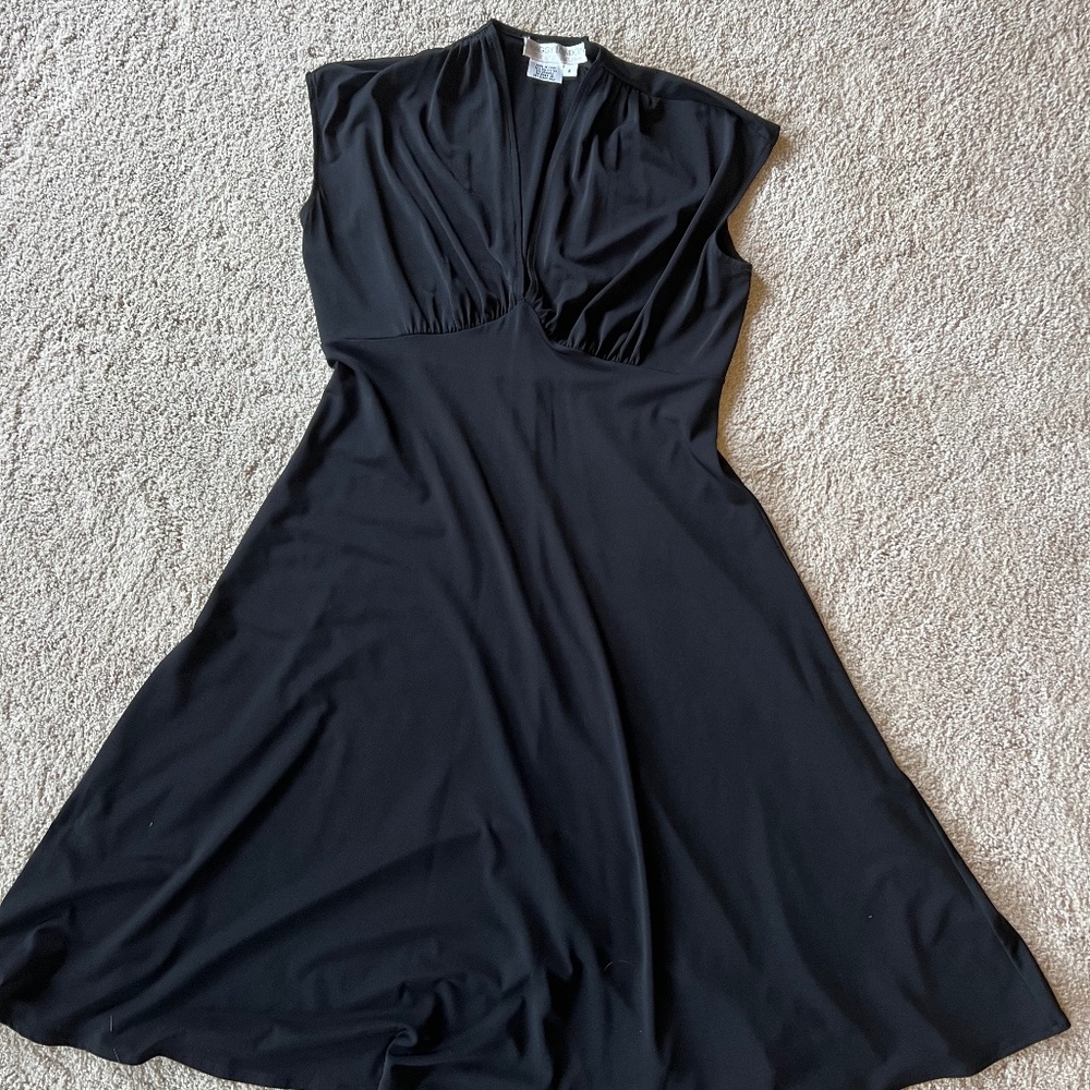 Maggie London black dress size 8P